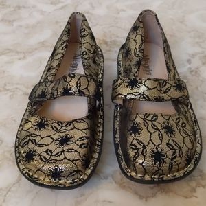 Alegria, 8, genuine leather black and gold